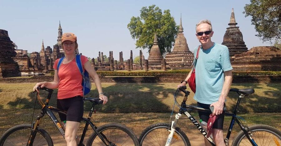 Sukhothai: Full-Day Historical Park Cycling Tour with Lunch - A local lunch that breaks up the ride