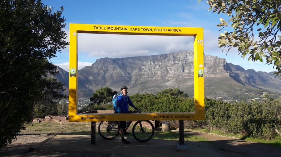 Table Mountain: Mountain Biking to Constantia Wine Estate - Narrow single tracks and technical riding