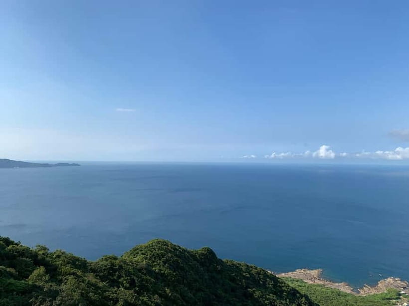 Taipei Private Spiritual Tour with Afternoon Tea & Cycling - A vegetarian lunch that fits the setting