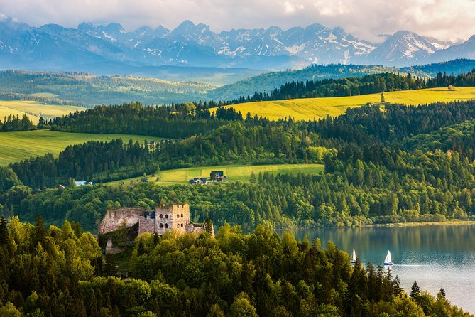 The cycling tour and Dunajec River Gorge rafting- private tour from Krakow - What the private format adds
