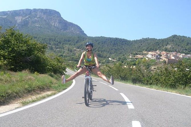 The Grape Escape! Cycling in Beautiful Scenery with Wine Tasting - What $61.55 includes