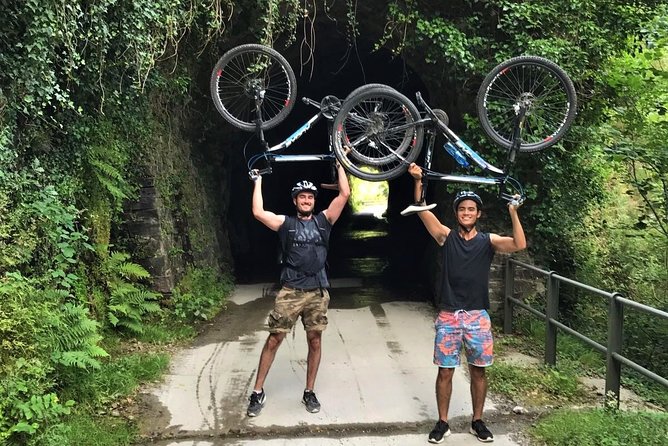 The Train Track Trail Mountain Bike Ride - Private experience - The Basque picnic after the ride