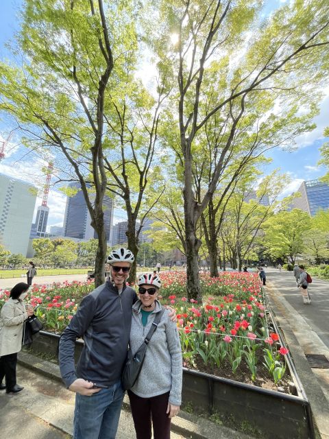 Tokyo: Private Cycling Tour with cute E-bike - Brezza and Hiro add the human element