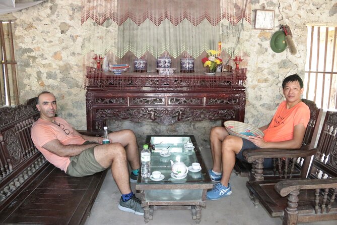 Trang An and Bich Dong Luxury Small Group Tour with Cycling - What the guides add to the day
