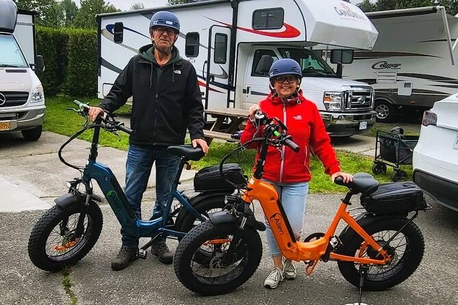 Vancouver E-Bike Rentals - Premium Seawall Bike Path Location - English Bay and the Lions Gate Bridge Views