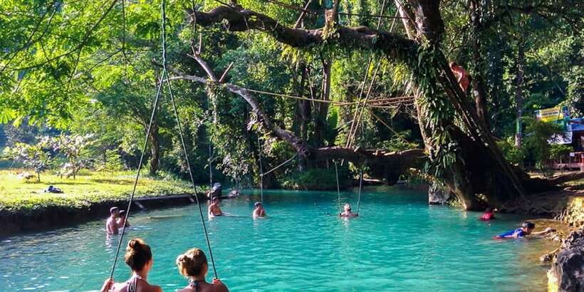 Vang Vieng: Blue Lagoon and Countryside Bike Tour with Lunch - Lunch beside the water
