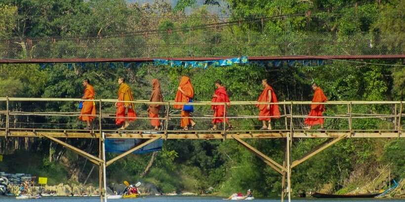 Vang Vieng: Blue Lagoon and Countryside Bike Tour with Lunch - The long afternoon ride
