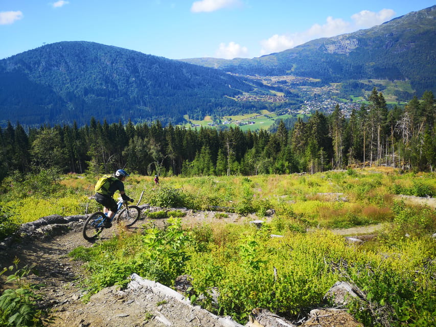 Voss - Mountain Bike – Bømoem Forest - Riding Bømoen Forest from Voss