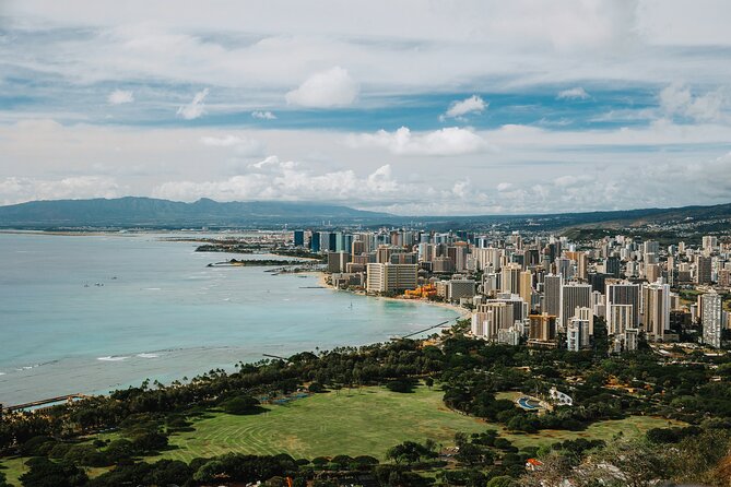 Waikiki Electric Bike Tour Self Guided: Diamond Head Bike & Hike - Riding from Waikiki toward Diamond Head