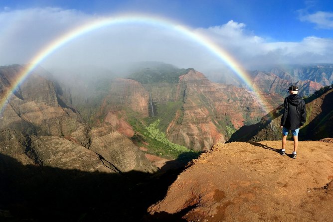 Waimea Canyon Downhill Bike Ride - The van ride up is part of the experience