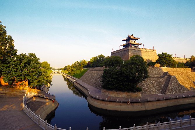 Xi'an City Wall: Guided Tour with Cycling Option - Hotel transfers and meeting details