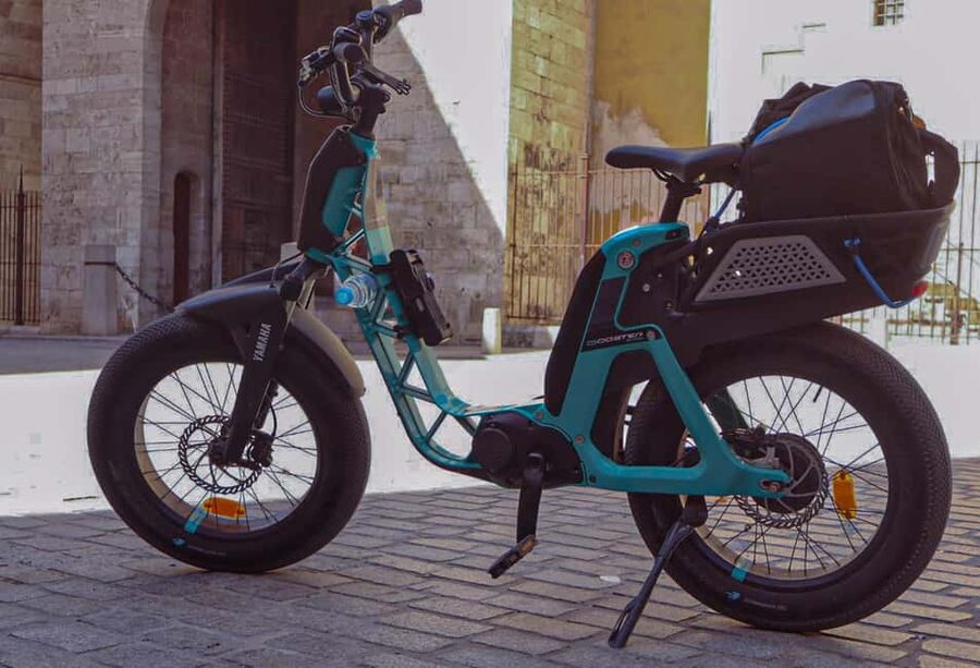 Yamaha Fat Bike Adventure: Valencia’s Past and Future - Serranos Towers and the ride through the Turia Gardens