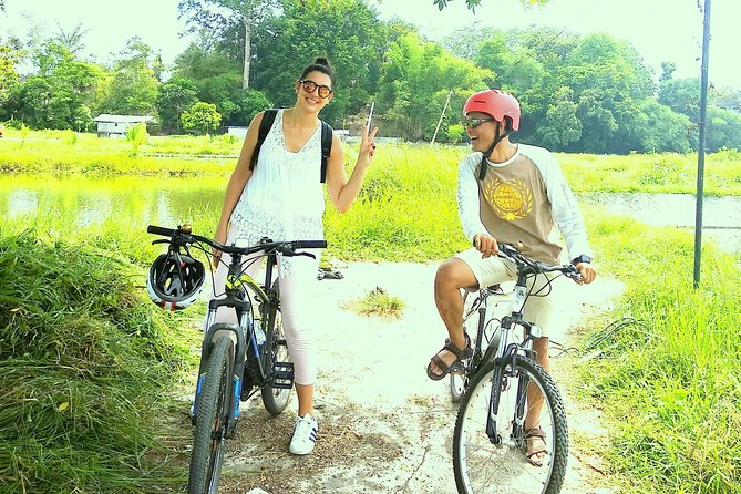 Yogyakarta Cycling Tour Around the Villages and Fish Farm - Getting started at the Izzati Jogjatour base