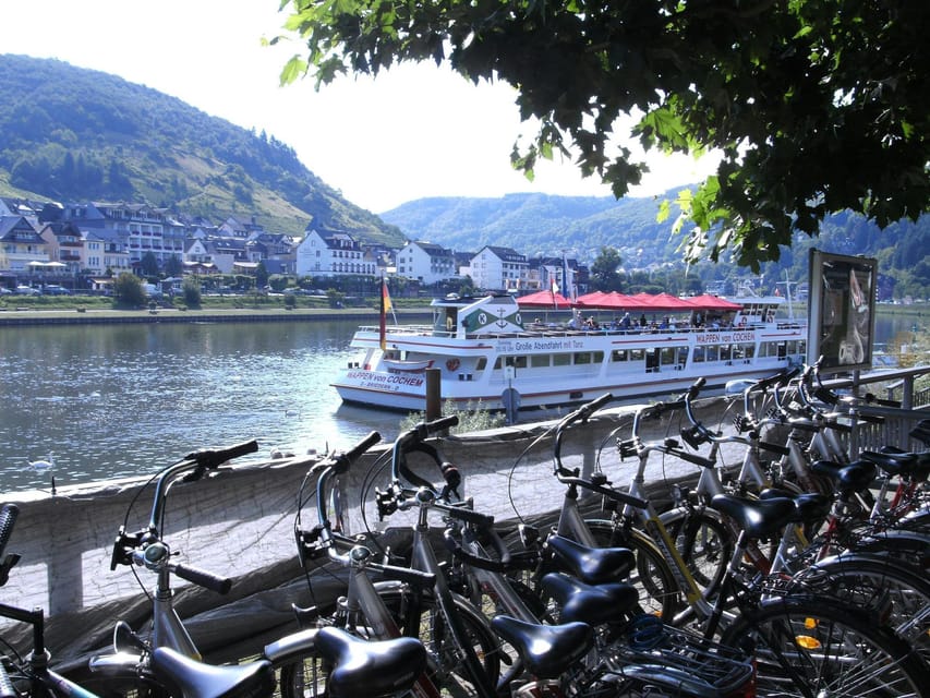 Zell: Bike and boat tour with wine tasting and picnic - Morning pickup in Zell